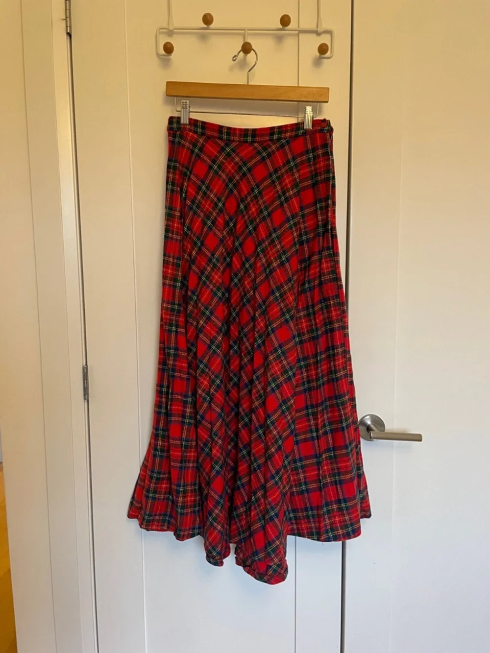 Red Plaid A-Line Midi Skirt - Picture 5 of 9